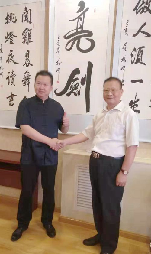 老驥伏櫪，紅心向黨——崔根峰將軍書法展觀感